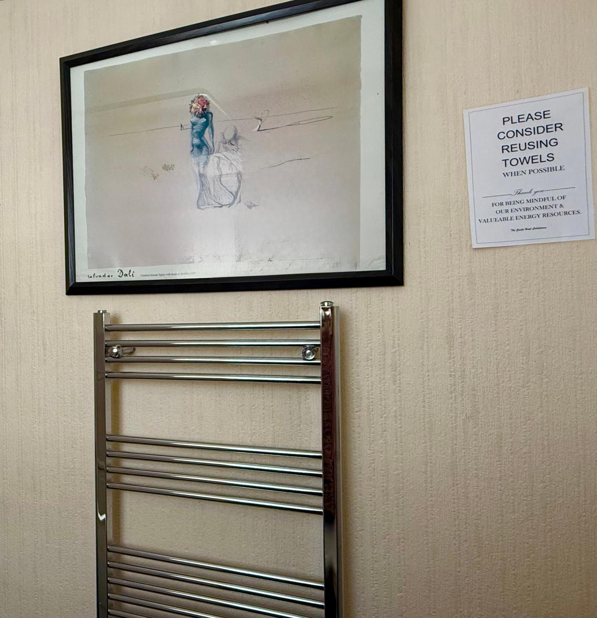 Self Check In Room Accommodation Only The Castle, Колдстрім Екстер'єр фото